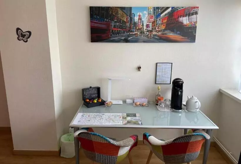 Hotelli Chambre D Hôtes Au Coeur De Nancyb&b