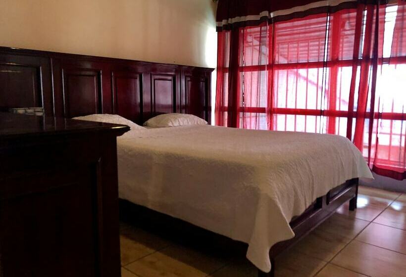 هتل Auber Cayes Guest House