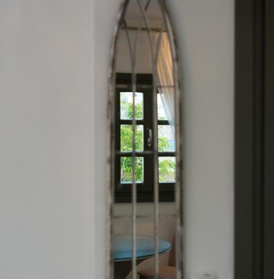 酒店 Faces Art Suites