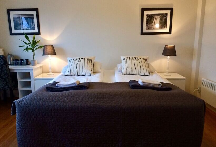 هتل Guesthouse Carina