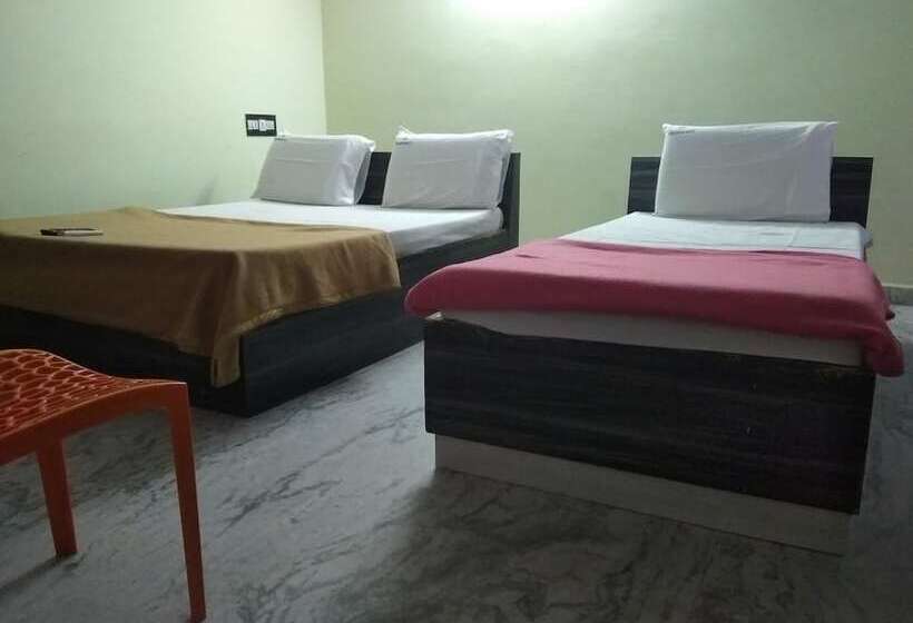 فندق Iroomz K R Residency