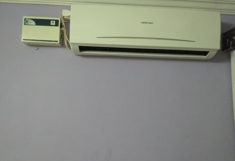 فندق Iroomz K R Residency