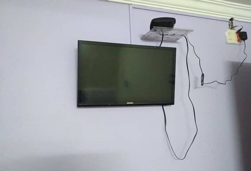 فندق Iroomz K R Residency