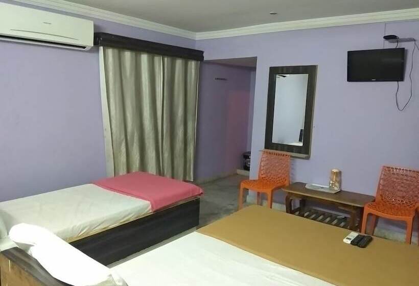 فندق Iroomz K R Residency