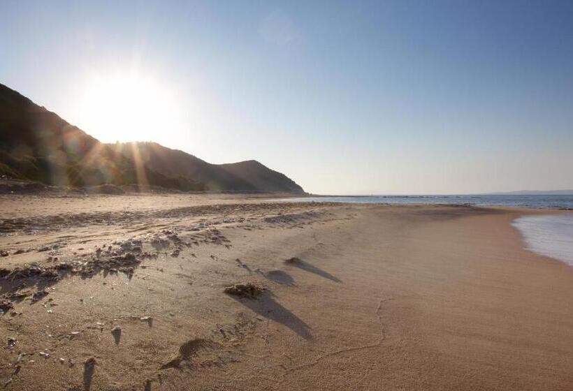 فندق Kavos Plaza