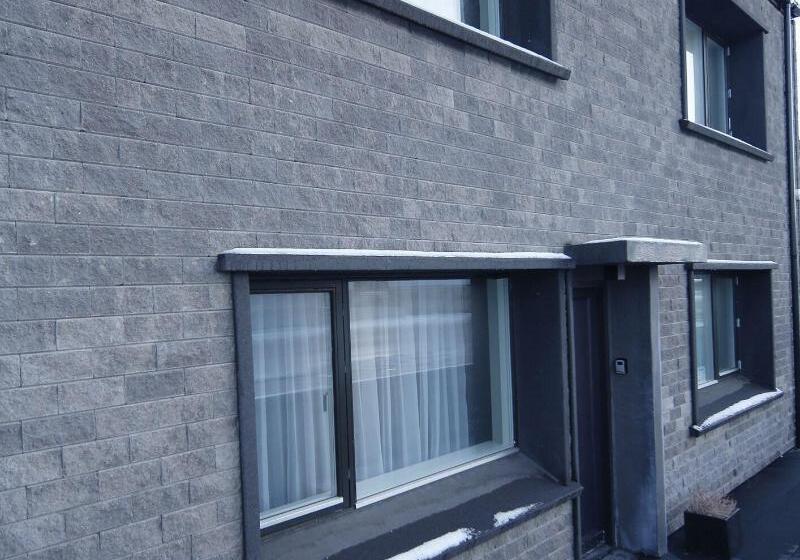 هتل Keflavik Micro Suites