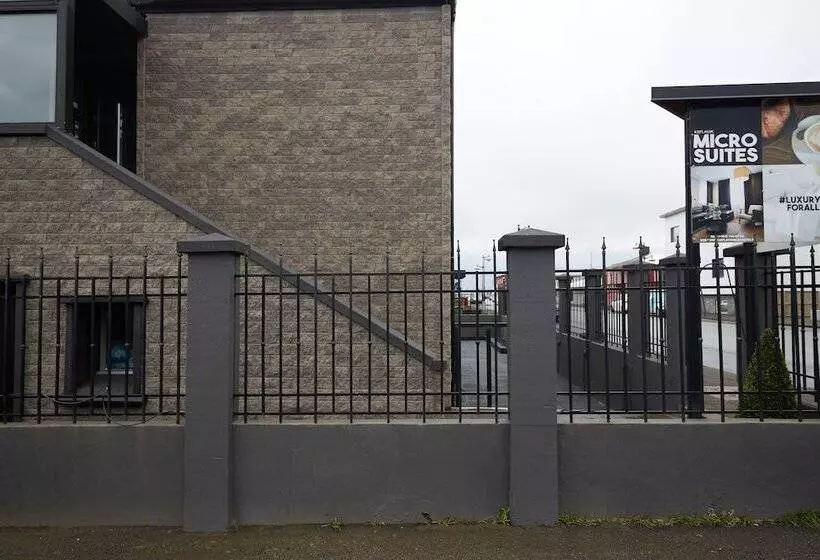 ホテル Keflavik Micro Suites