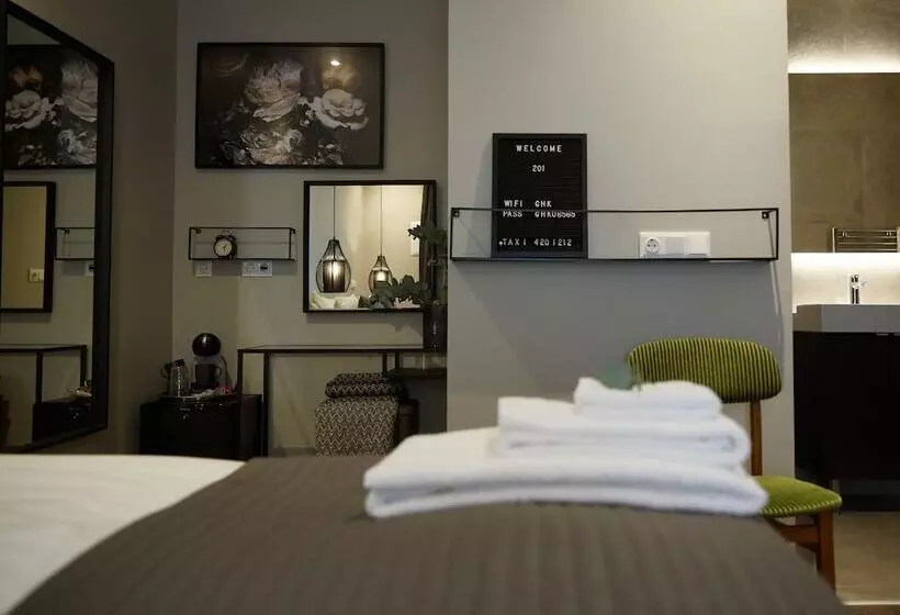 ホテル Keflavik Micro Suites