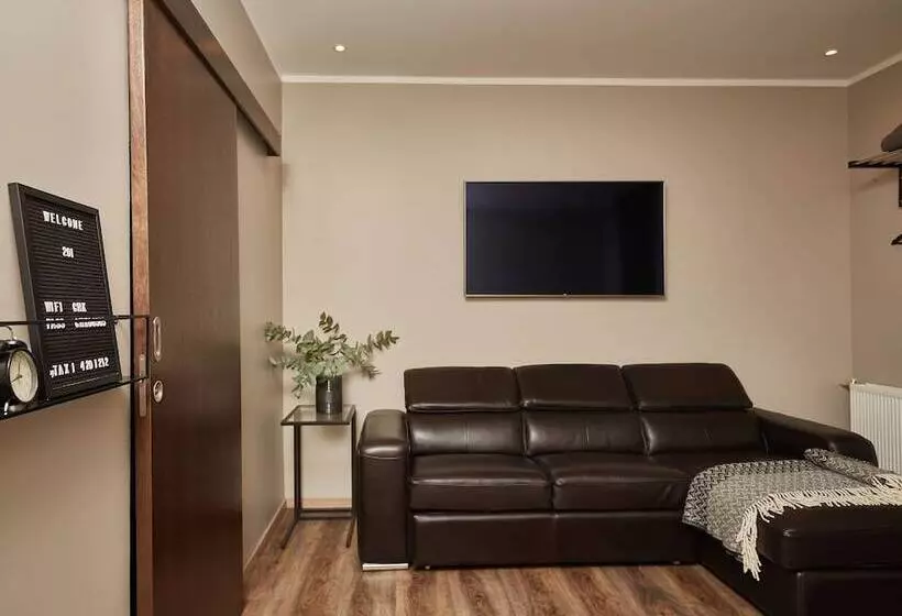 ホテル Keflavik Micro Suites