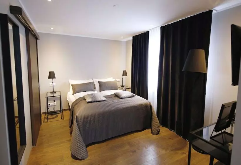 ホテル Keflavik Micro Suites