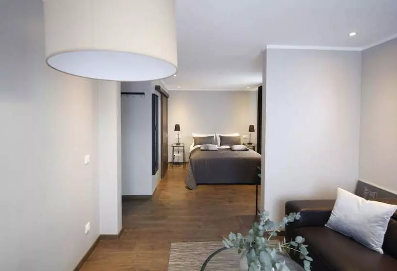ホテル Keflavik Micro Suites