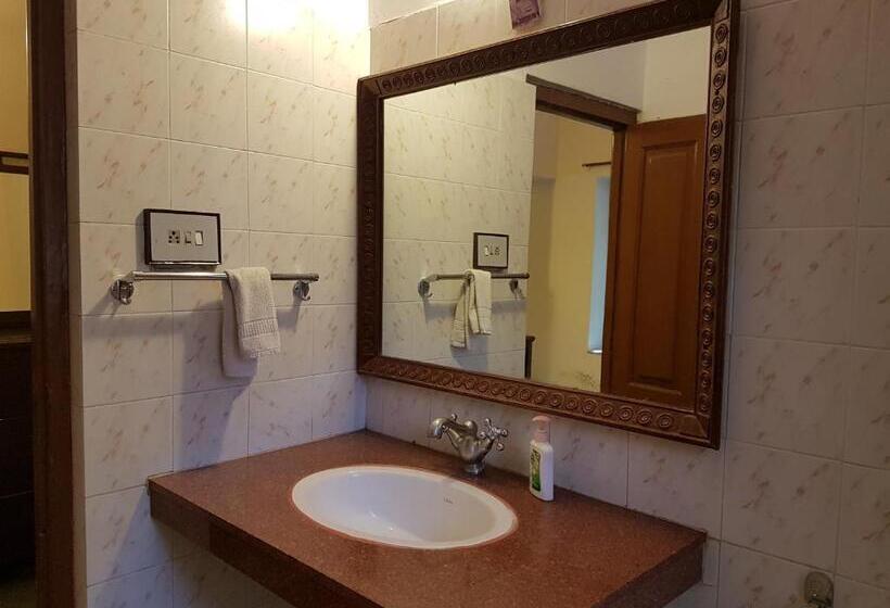 Отель Kesar Bhawan Palace