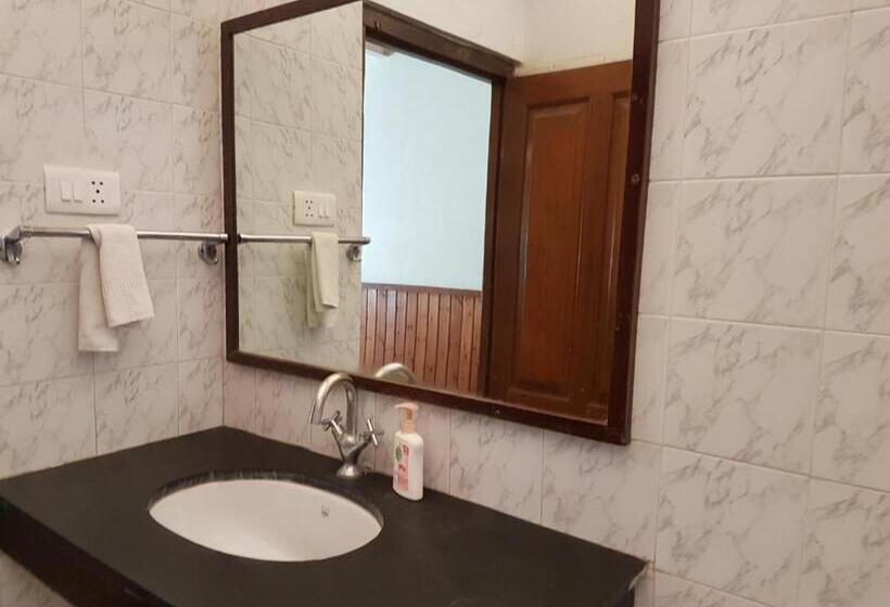 Отель Kesar Bhawan Palace