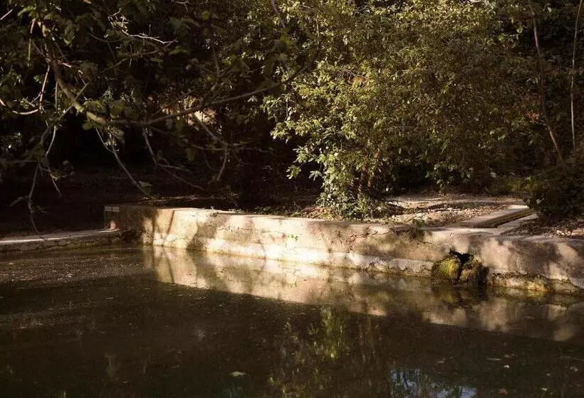 Hotelli Le Galinier, Lourmarin, An Authentic Beaumier Guesthouse