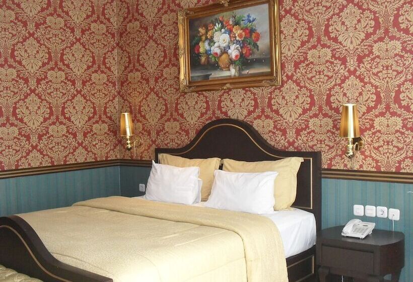 בית מלון כפרי Liz Palace Inn