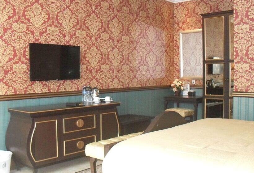 בית מלון כפרי Liz Palace Inn