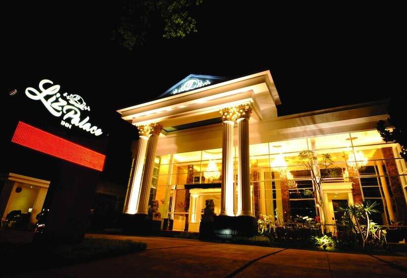 בית מלון כפרי Liz Palace Inn