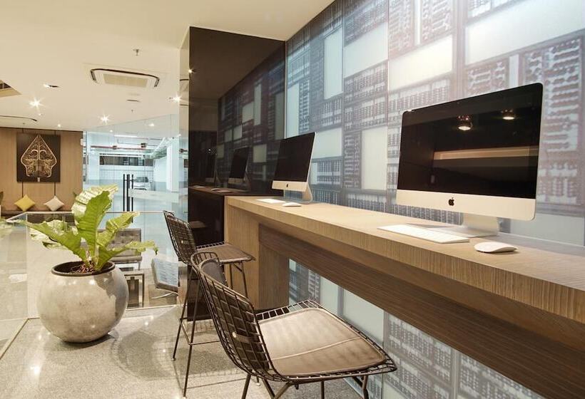 בית מלון כפרי Malioboro Prime