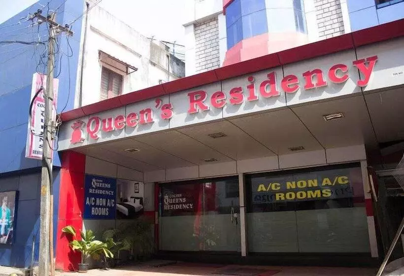 هتل New Queens Residency