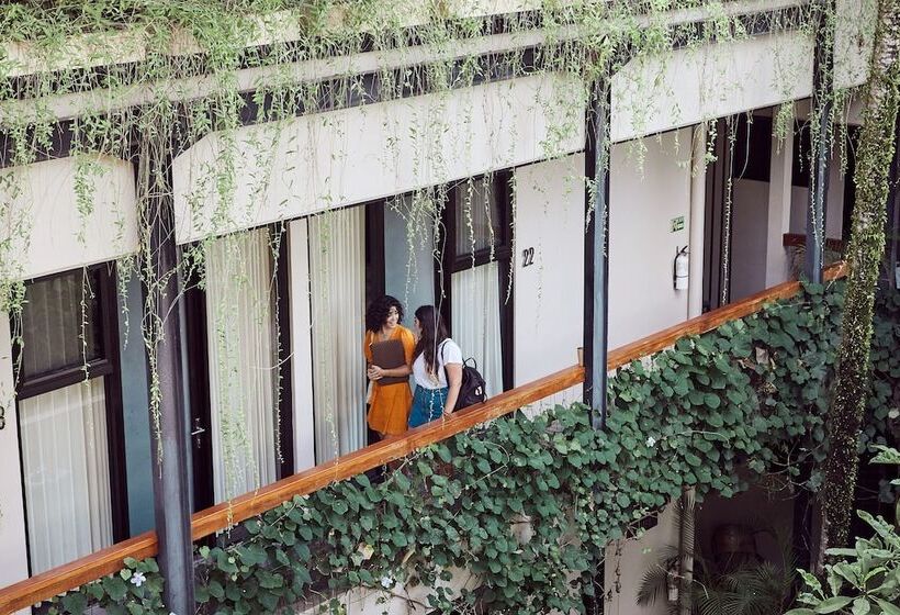 فندق Outpost Ubud Penestanan