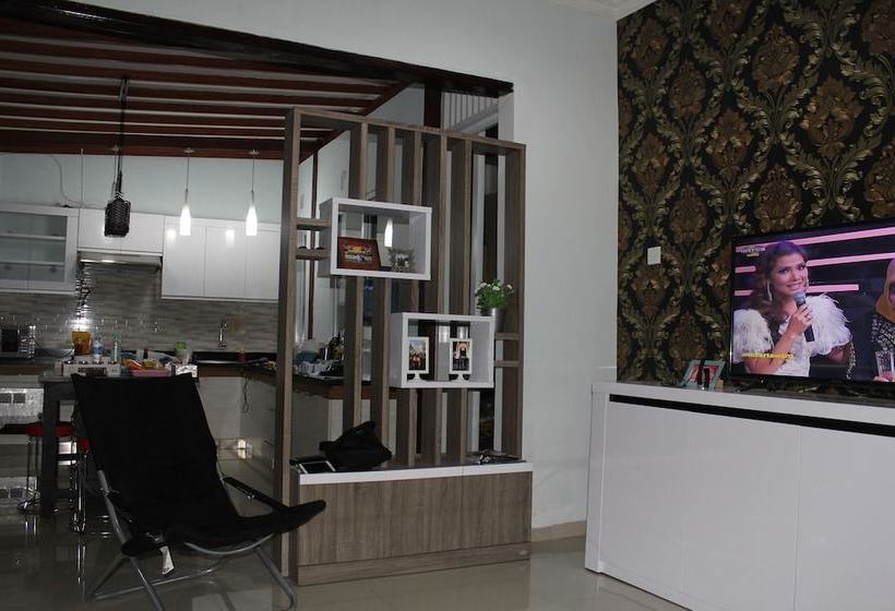 Отель Pecatu Vira House