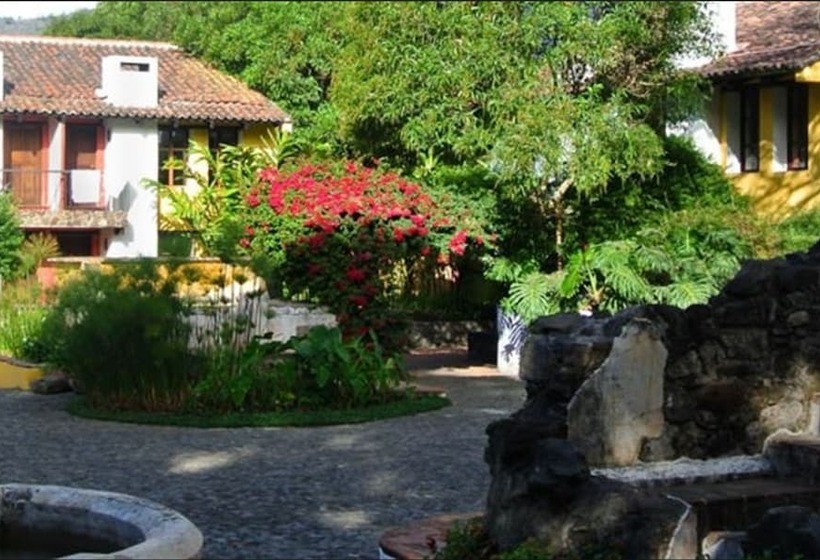 هتل Quinta De Las Flores
