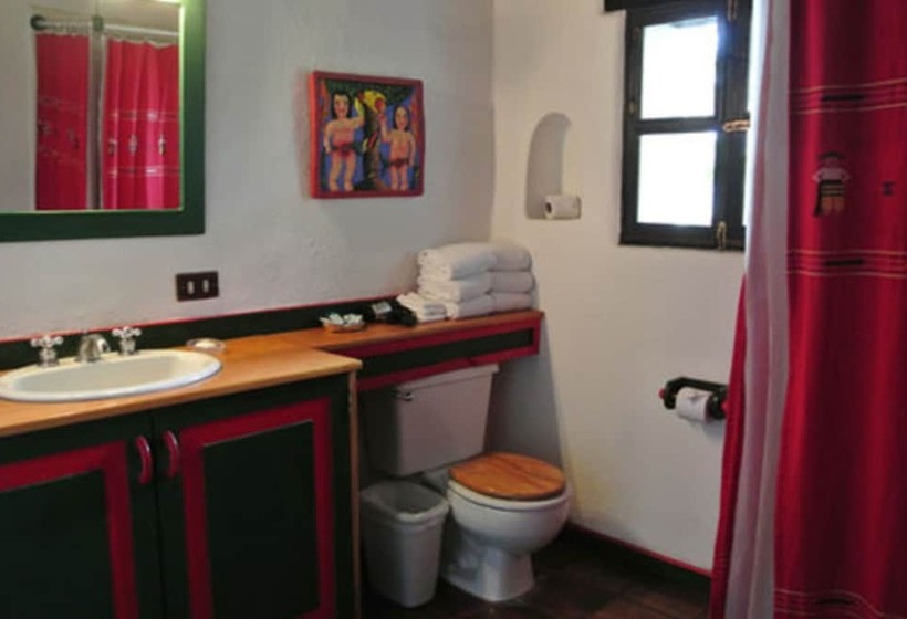 هتل Quinta De Las Flores