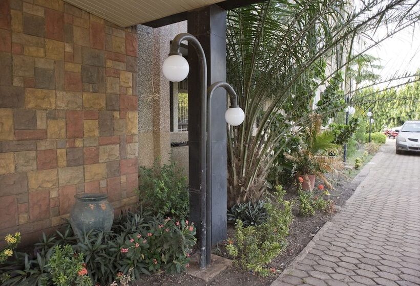 Отель Radach Lodge & Conference Centre