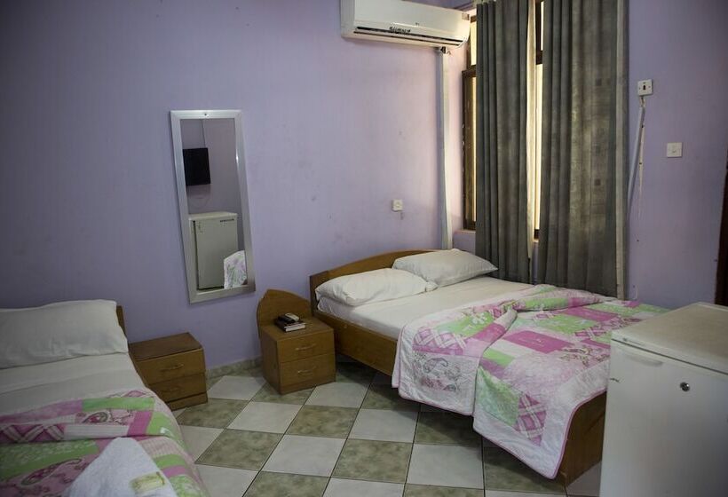 Отель Radach Lodge & Conference Centre