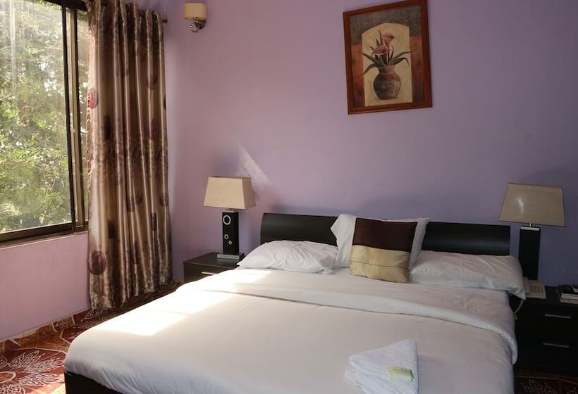 Отель Radach Lodge & Conference Centre