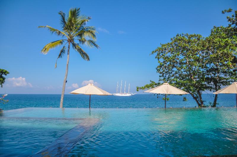 Отель Rajavilla Lombok Resort   Seaside Serenity