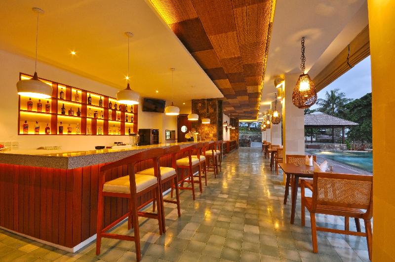 Отель Rajavilla Lombok Resort   Seaside Serenity