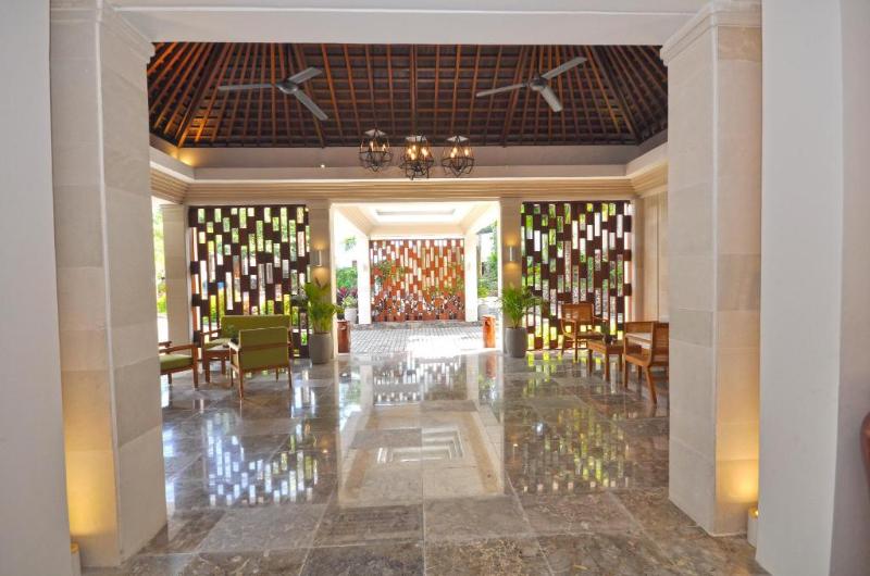 Отель Rajavilla Lombok Resort   Seaside Serenity