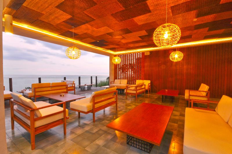 Отель Rajavilla Lombok Resort   Seaside Serenity