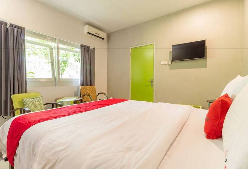 בית מלון כפרי Reddoorz Near Gor Padjajaran Bogor