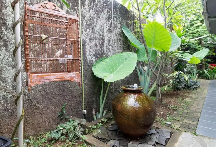 هتل Reddoorz Near Gor Padjajaran Bogor