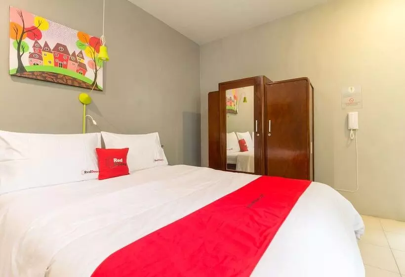 هتل Reddoorz Near Gor Padjajaran Bogor
