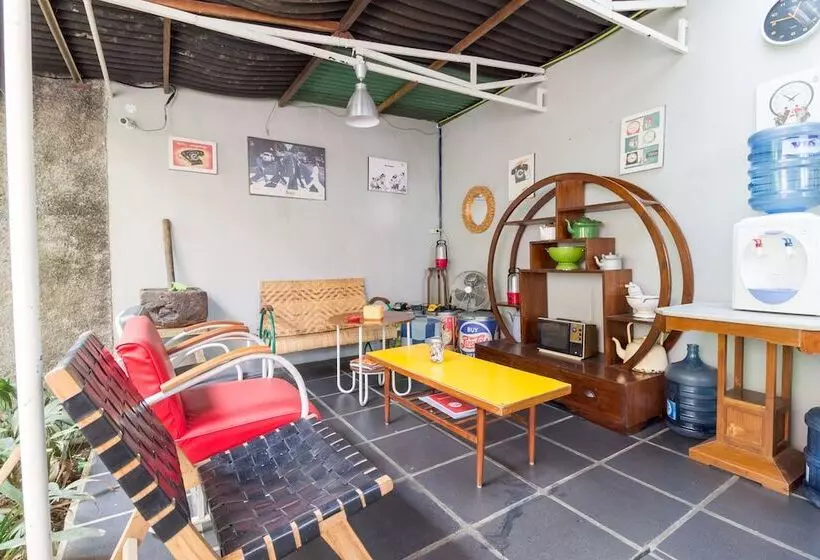 هتل Reddoorz Near Gor Padjajaran Bogor