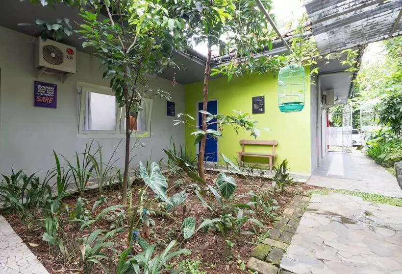 هتل Reddoorz Near Gor Padjajaran Bogor