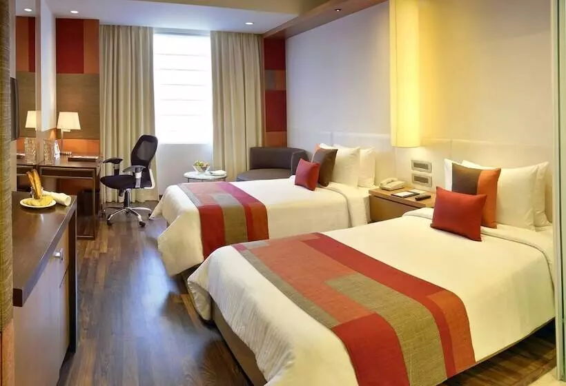 ホテル Deventure Sarovar Portico Kapashera, New Delhi