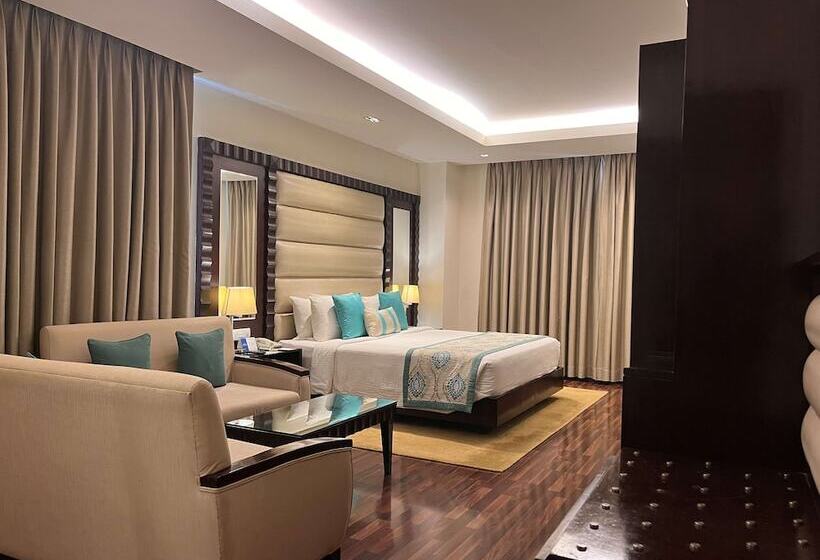 فندق Deventure Sarovar Portico Kapashera, New Delhi