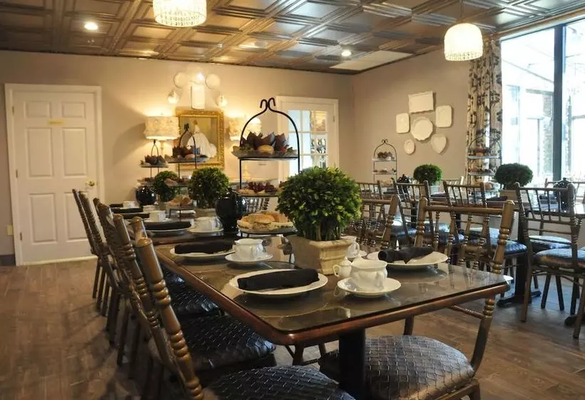 Hotelli Two Hearts Inn