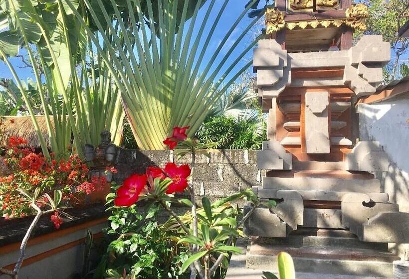 Отель Kubu Verra Seminyak