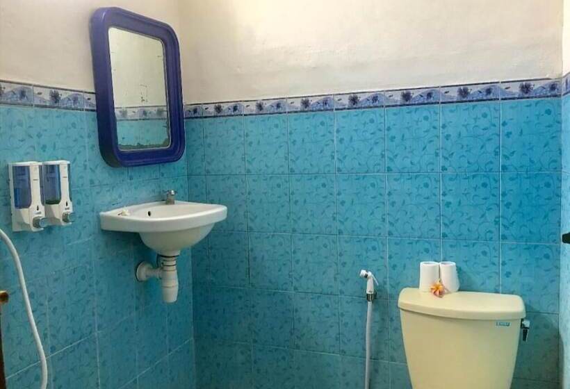 Отель Kubu Verra Seminyak