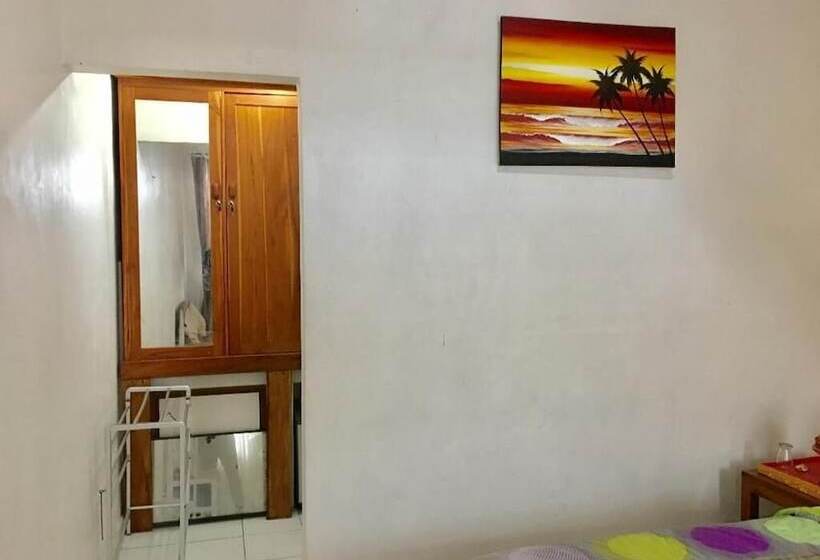 Отель Kubu Verra Seminyak