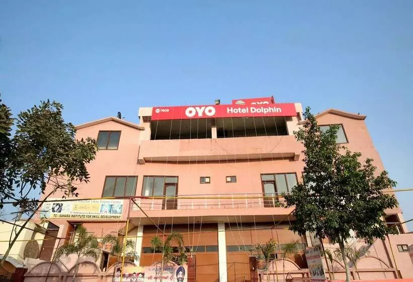 OYO 7609 Hotel Dolphin