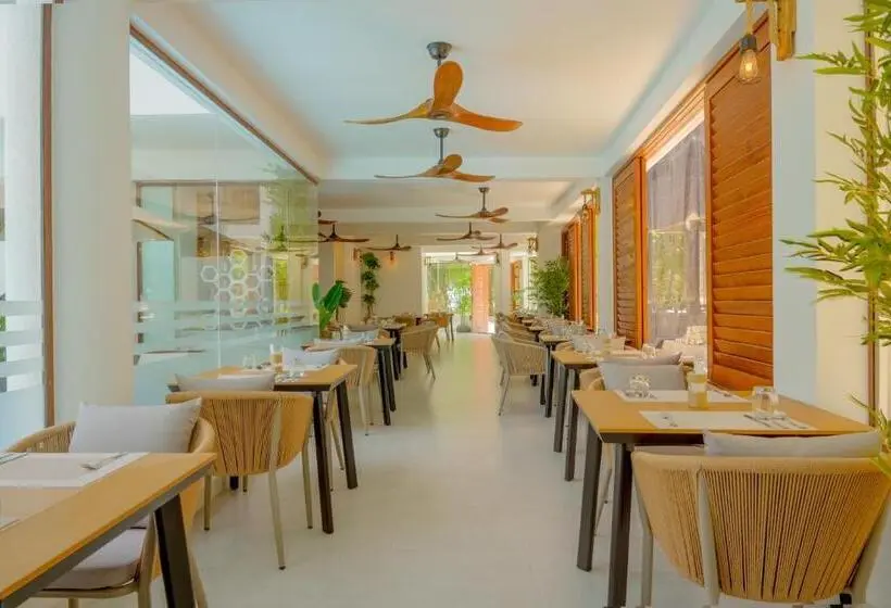 هتل Cocomo Maldives