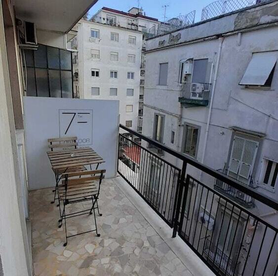 هتل 7th Floor Suite