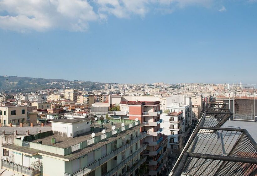 هتل 7th Floor Suite