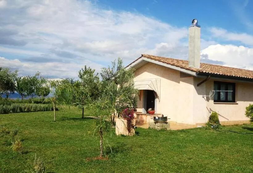 Hotelli Agriturismo Fontelupo